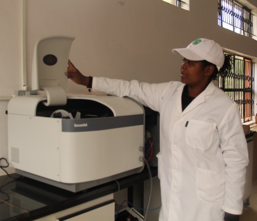 The New GFAAS (soil testing) Machine is a Shot in the Arm for Zim's Smallholder Farmers